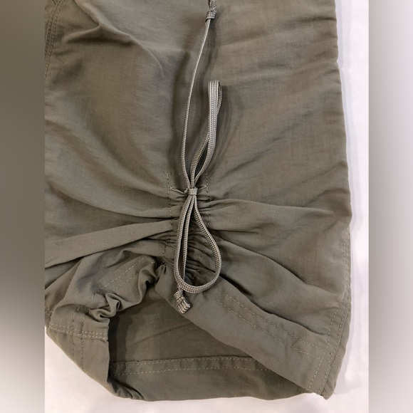 The North Face Aphrodite Capri Pants green Size 6 TNF hiking everyday 5 pockets - Picture 3 of 9